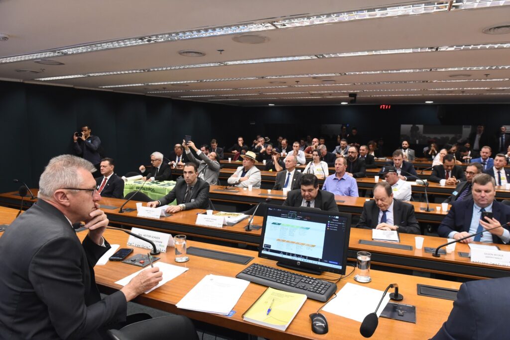 Schuch alerta para crise na cadeia do tabaco e defende ação conjunta para preservar sistema integrado