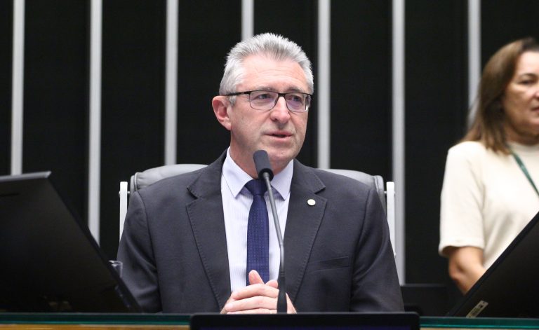 Câmara celebra 20 anos da Lei da Agricultura Familiar em sessão proposta por Heitor Schuch